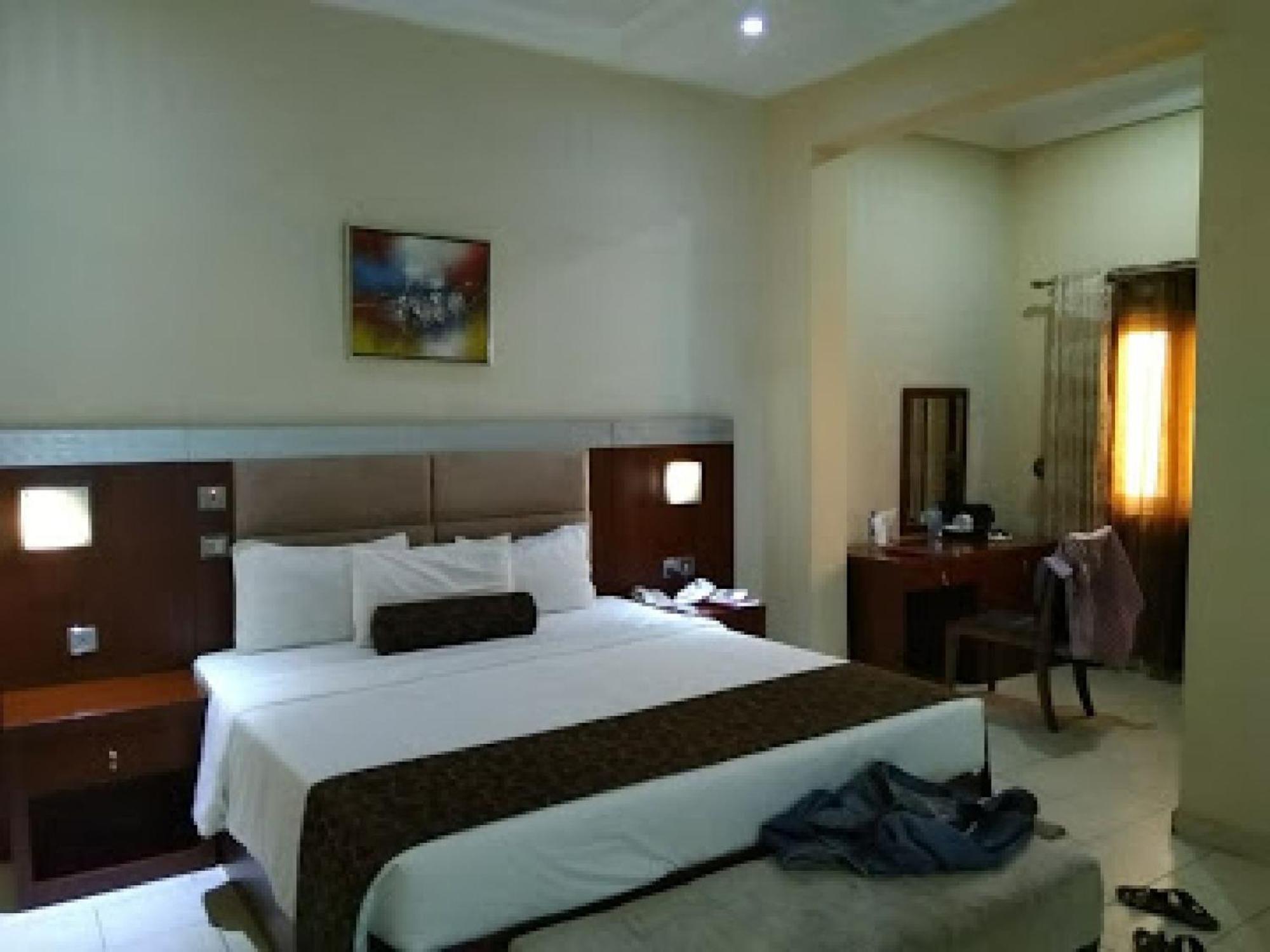 Room In Lodge - Nippon Grand Hotels Jabi ภายนอก รูปภาพ