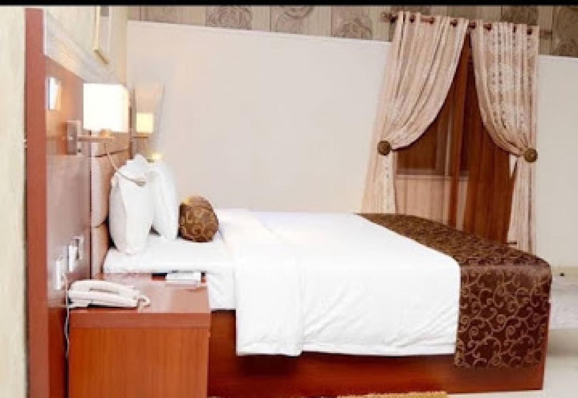 Room In Lodge - Nippon Grand Hotels Jabi ภายนอก รูปภาพ